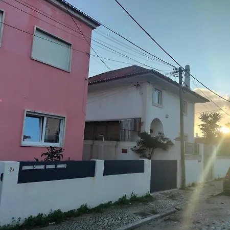 Kalya Surf House Caparica